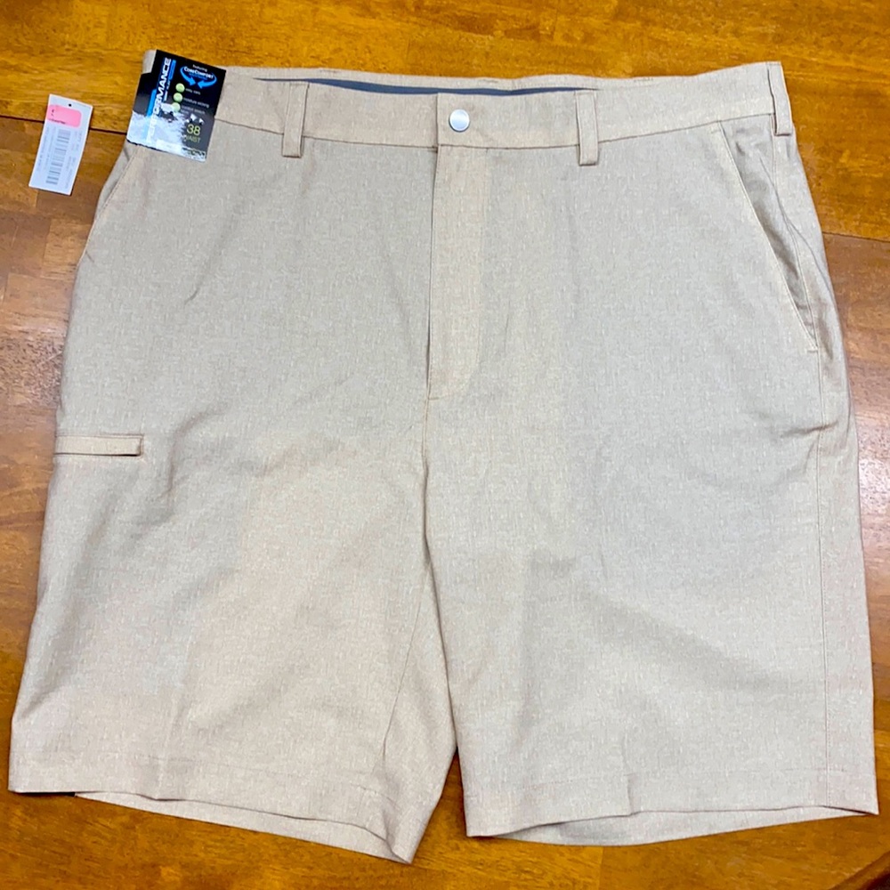 Round tree & Yorke Performance classic fit shorts